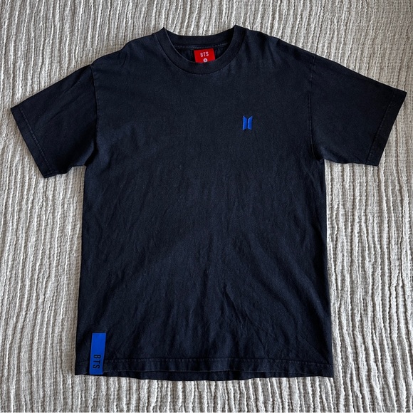 BTS Black T-Shirt Merch - Picture 1 of 3